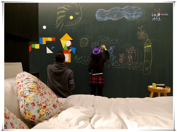 老爺行旅,台南住宿,黑板,虹牌油漆主題房,虹牌油漆,台南旅遊