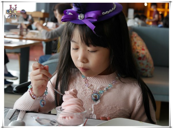 老爺行旅,台南住宿,黑板,虹牌油漆主題房,虹牌油漆,台南旅遊