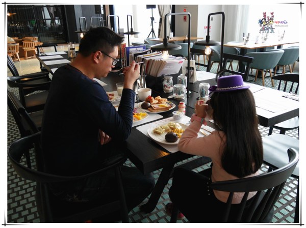 老爺行旅,台南住宿,黑板,虹牌油漆主題房,虹牌油漆,台南旅遊