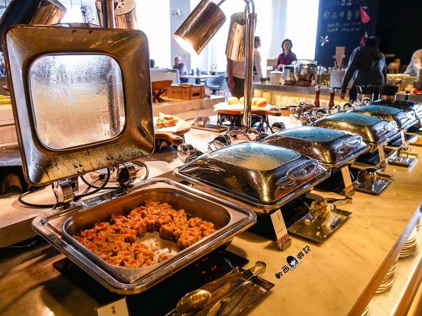 台南住宿》台南老爺行旅The Place Tainan●設計感十足精緻客房 豐盛在地台灣味早餐 緊鄰南紡購物中心 老爺集團住宿 台南住宿 - 軟西，遊記