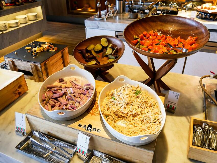 台南住宿》台南老爺行旅The Place Tainan●設計感十足精緻客房 豐盛在地台灣味早餐 緊鄰南紡購物中心 老爺集團住宿 台南住宿 - 軟西，遊記