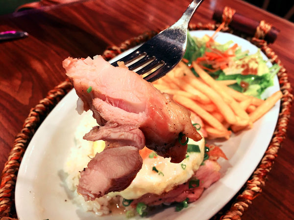 ［信義區 捷運市政府站]Mokuola夏威夷日式鬆餅 夏威夷熱帶風味鬆餅 鹽味醬雞肉組合