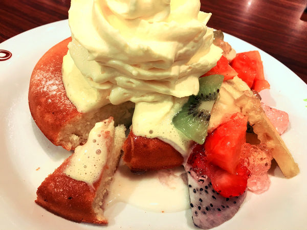 ［信義區 捷運市政府站]Mokuola夏威夷日式鬆餅 夏威夷熱帶風味鬆餅 鹽味醬雞肉組合