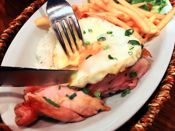 ［信義區 捷運市政府站]Mokuola夏威夷日式鬆餅 夏威夷熱帶風味鬆餅 鹽味醬雞肉組合