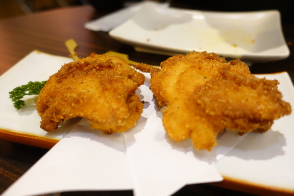 極 串揚酒場：(胖樺食記)新北板橋極 串揚酒場。遠渡重洋來的道地經典改良炸串。