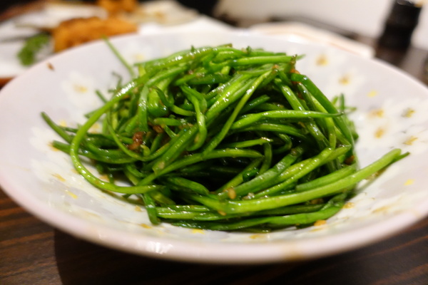 極 串揚酒場：(胖樺食記)新北板橋極 串揚酒場。遠渡重洋來的道地經典改良炸串。