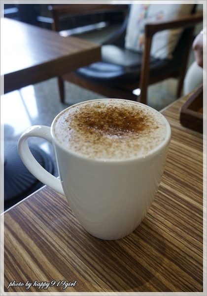 [高雄]復古工業風早午餐。裝潢氣氛比餐點更吸引我★卡菲．小食光