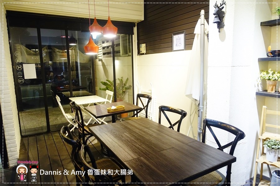 20170106《新竹美食》溫馨平價的Elsa艾莎異國美食。義大利麵。燉飯。披薩PIZZA︱情侶約會。親子朋友家庭聚餐餐廳推薦。 忠孝大潤發附近好停車（影片） (4).jpg