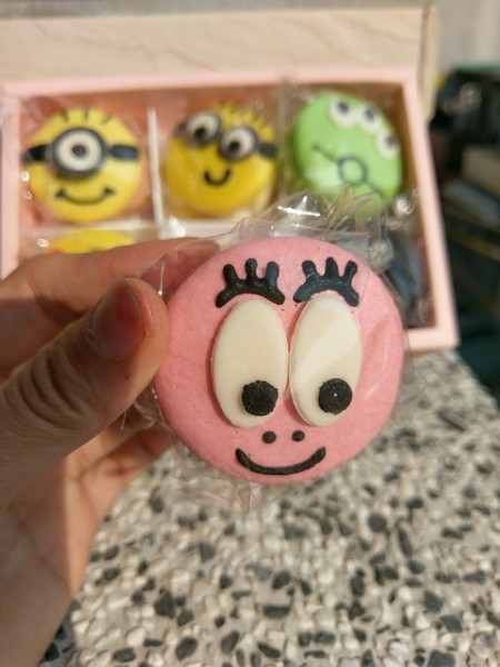 無聊郎-懷舊冰品冷飲:無聊郎-馬卡龍禮盒-六款超可愛的馬卡龍軟糖 看了心情大好 不過甜 微脆口感好