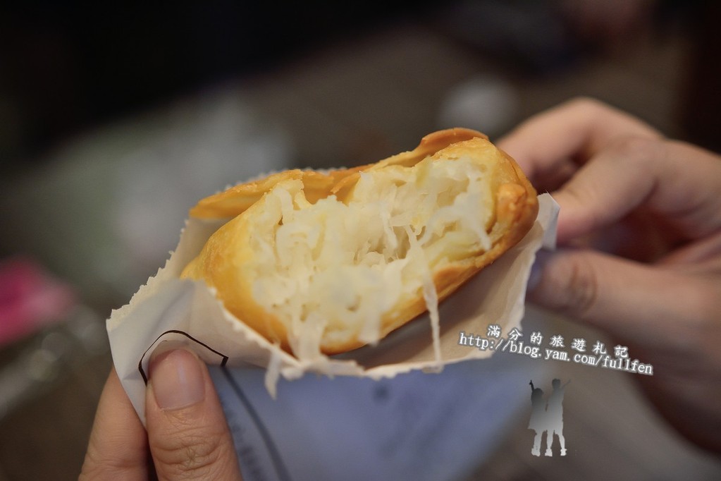【台北食記】士林夜市美食。舊漫窯烤蔥油餅。蘿蔔絲餅。食尚玩家推薦