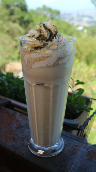 紅木屋 Caf'e Waffles：【台北美食】貓空好店--紅木屋 Caf'e Waffles