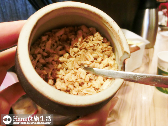 【高雄左營】麵處小林 高雄店 | 橫濱家系拉麵 販賣食券的機器令人想到一蘭 認真料理 真誠待人 大雨午後令人安心的小店