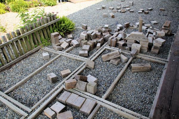 29號花園:【南投市景點】29號花園咖啡~八卦山139線道景觀餐廳/牧草餵馬/假日限定/澳洲茶樹迷宮/多肉植物