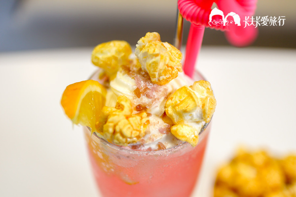 騎士穀堡-手工爆米花：宜蘭下午茶-騎士穀堡｜爆米花吃到飽！點杯飲料就能擁有歡樂的午茶時刻