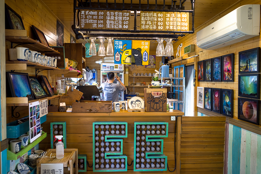 《花田小路》玫瑰田邊的澎湃水果鬆餅咖啡店 - 卡琳。摸魚兒趣