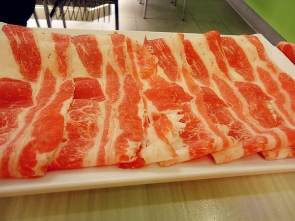 牧島燒肉專門店(大里店)：【台中食記-大里區】頂級燒烤店→牧島燒肉專門店(大里店)內文附完整菜單@跟著Yumi尤美美動吃動吃(用餐日期:2015年9月24日)