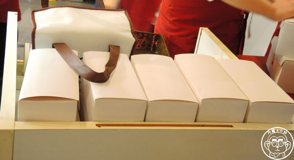 八天堂：期間限定【104.11/13-105.1/12八天堂 京站臨時櫃】日本直送奶油麵包