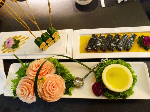 寬巷子信義店:【信義區捷運美食】寬巷子創意料理鍋品 顛覆傳統!一場兼具華麗視覺感官與味蕾的美食饗宴~