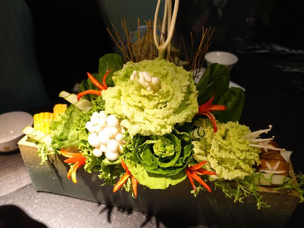 寬巷子信義店:【信義區捷運美食】寬巷子創意料理鍋品 顛覆傳統!一場兼具華麗視覺感官與味蕾的美食饗宴~