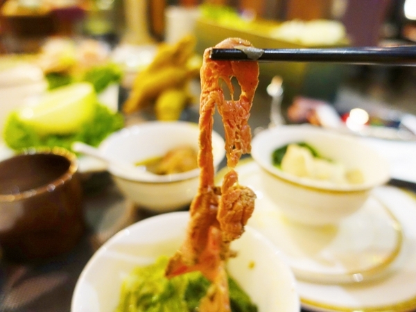 寬巷子信義店:【信義區捷運美食】寬巷子創意料理鍋品 顛覆傳統!一場兼具華麗視覺感官與味蕾的美食饗宴~