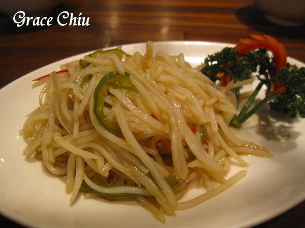 家鄉涼拌土豆絲 樂天皇朝 八色小籠包 新加坡餐廳 來自新加坡 台北小籠包 信義區中式