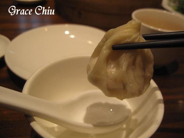 樂天皇朝 微風信義 八色小籠包 新加坡小籠包 來自新加坡 捷運市政府站