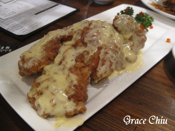 風味沙拉排骨 樂天皇朝 八色小籠包 新加坡餐廳 來自新加坡 台北小籠包 信義區中式