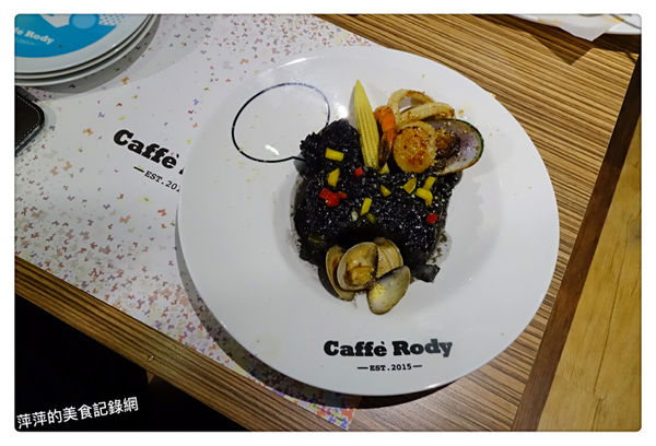 Caffe Rody 主題餐廳 ~ 跳跳馬Jump到台北東區.被Rody包圍了 - 捷運忠孝敦化站