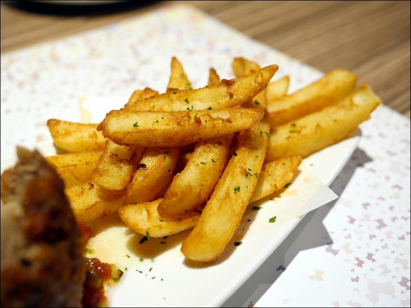 【台北】Caffè Rody主題餐廳 ~ 超療癒、可愛度破表的跳跳馬Rody進攻台北大安區啦!!!