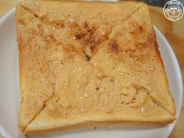 沒事''早事''坐：呷飽祙【台北中山･早事 三明治．漢堡．早午餐】沒事早事坐