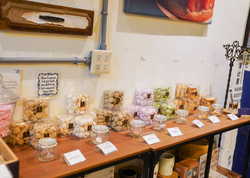 [高雄]艾樂比手作烘焙坊-冬季限定必吃!紅遍全台的重量級法式草莓蛋糕 - 美食好芃友