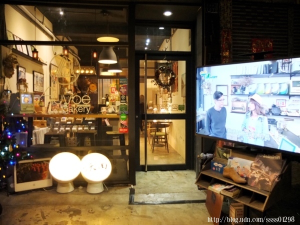 高雄甜點推薦【艾樂比手作烘焙坊】老屋夢幻甜點饗宴！全台必吃法式草莓蛋糕在這！蛋糕/點心/禮盒都搶手