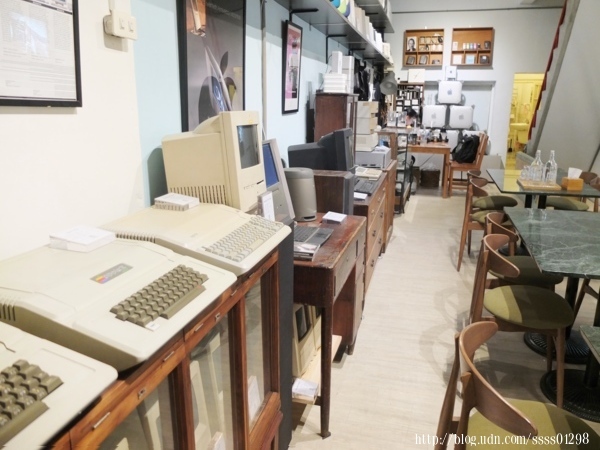 高雄甜點推薦【艾樂比手作烘焙坊】老屋夢幻甜點饗宴！全台必吃法式草莓蛋糕在這！蛋糕/點心/禮盒都搶手