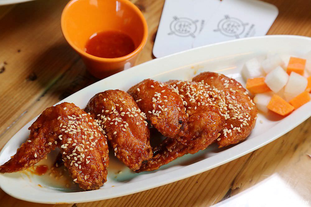 台南美食｜鐵木匠複合式餐廳~復古工業風秘密基地裡視覺與味覺的高CP值餐廳｜火鍋｜燉飯｜義大利麵 - 台南好Food遊