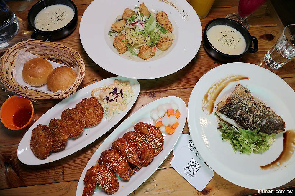 台南美食｜鐵木匠複合式餐廳~復古工業風秘密基地裡視覺與味覺的高CP值餐廳｜火鍋｜燉飯｜義大利麵 - 台南好Food遊