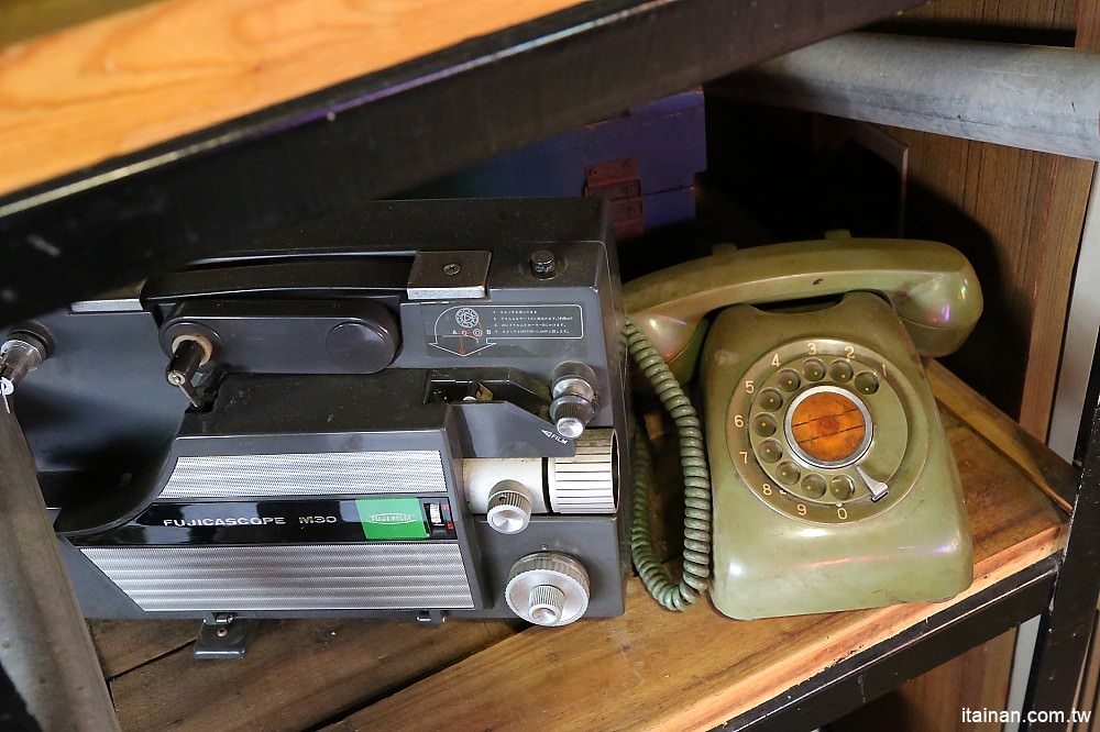 台南美食｜鐵木匠複合式餐廳~復古工業風秘密基地裡視覺與味覺的高CP值餐廳｜火鍋｜燉飯｜義大利麵 - 台南好Food遊