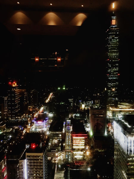 [台北信義美食]莫爾頓牛排館Mortons The Steakhouse 生日客製化菜單 蛋糕 小卡片 貼心服務 信義微風45樓台北101景色