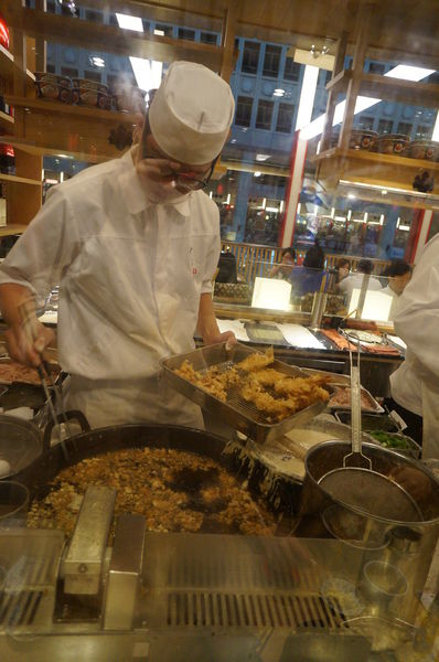 金子半之助:金子半之助 ♥ 日本天丼專賣店 ♥ 排隊人氣名店 ♥ 台北微風美食廣場 金子半之助:金子半之助 ♥ 日本天丼專賣店 ♥ 排隊人氣名店 ♥ 台北微風美食廣場