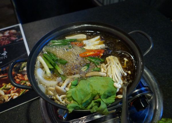 清潭洞韓式燒烤：清潭洞 ♥ 韓式燒烤 ♥ 台北東區 ♥ 試營運期間打卡85折 ♥ 有機會抽4MINTUE門票