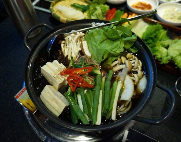 清潭洞韓式燒烤：清潭洞 ♥ 韓式燒烤 ♥ 台北東區 ♥ 試營運期間打卡85折 ♥ 有機會抽4MINTUE門票