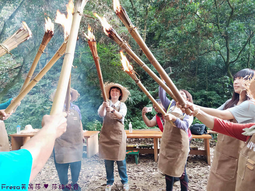 屏東童玩王國安坡部落.排灣族道地阿拜小米風味餐. 大自然森林教室DIY竹火祈福.DIY初魯克麻糬好有趣- Fresa芙芮莎♥莎旅憶食
