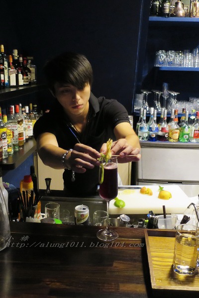 美食響悅~ ..Madker 音樂餐酒館