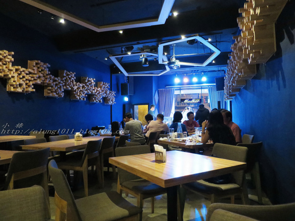 美食響悅~ ..Madker 音樂餐酒館