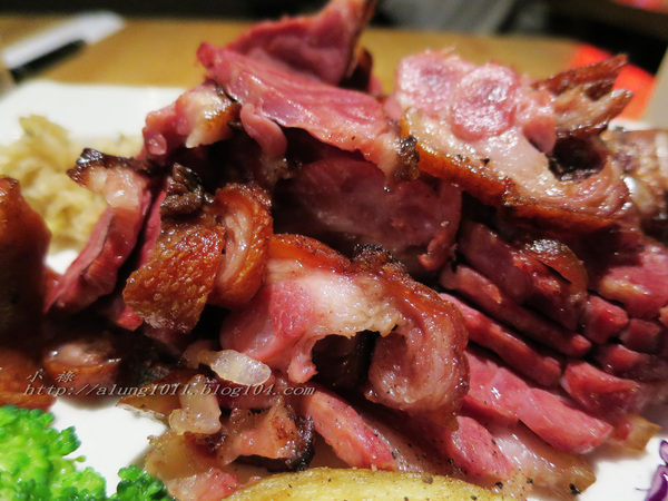 美食響悅~ ..Madker 音樂餐酒館