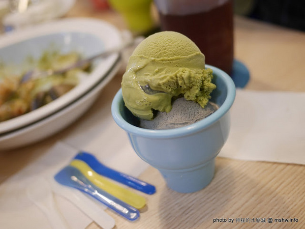 三隻小兔義式冰淇淋餐廳(台中老虎城店)：【食記】台中Three Little Bunnies GELATO RESTAURANT 三隻小兔義式冰淇淋餐廳-台中老虎城店@西屯老虎城-捷運BRT秋紅谷 : 用料實在, 健康取向的美味冰品! 糖尿病患者也可以安心吃