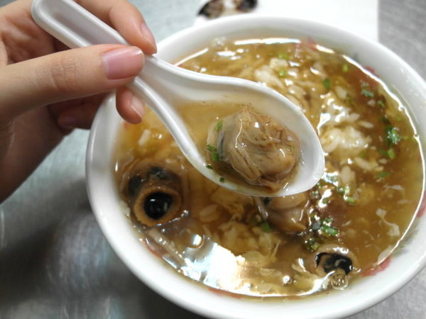 魷魚興嘴吃嘴魷魚羮：【雲林||斗六】魷魚興魷魚嘴羹──邊吃邊吐殼，斗六在地人吃的特色小吃