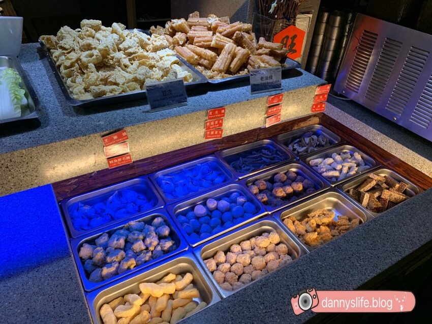神來一鍋 內湖店 ｜多種美味湯頭的鴛鴦火鍋吃到飽！台北內湖美食 - 丹尼的吃喝玩樂