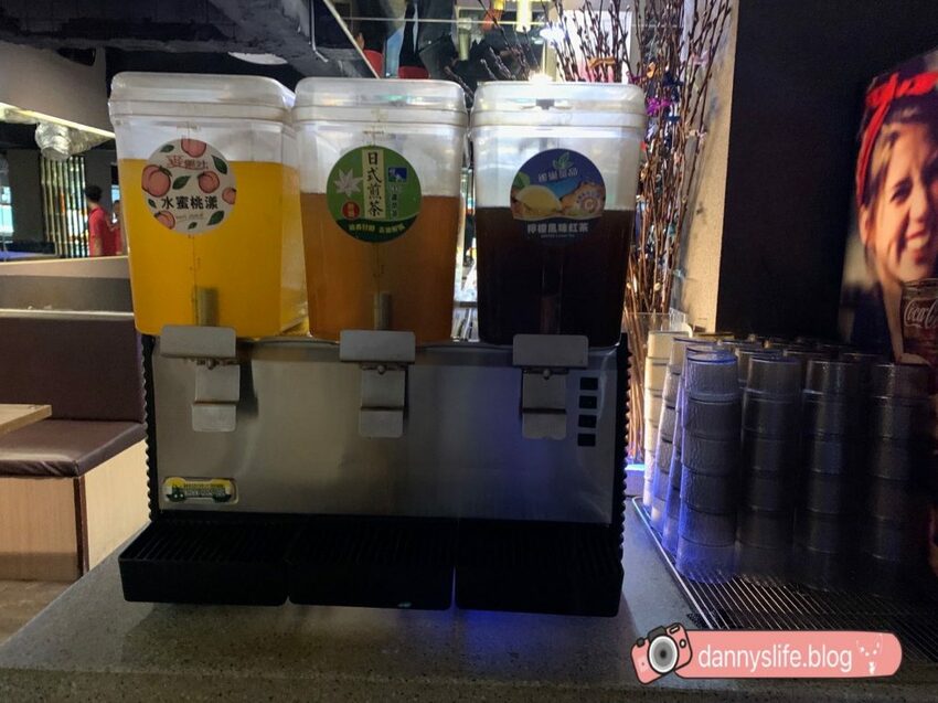 神來一鍋 內湖店 ｜多種美味湯頭的鴛鴦火鍋吃到飽！台北內湖美食 - 丹尼的吃喝玩樂