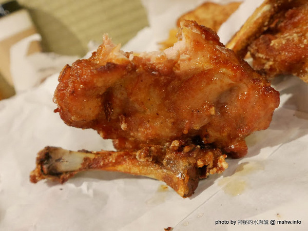 浪人炸雞：【食記】台北Rounin からあげ 浪人炸雞-丸龜名物-骨付鳥專賣店@中正博漢區相機街-捷運MRT台北車站 : 炸而不膩, 重口味的四國香川特產! 的確是還蠻好吃的呢!