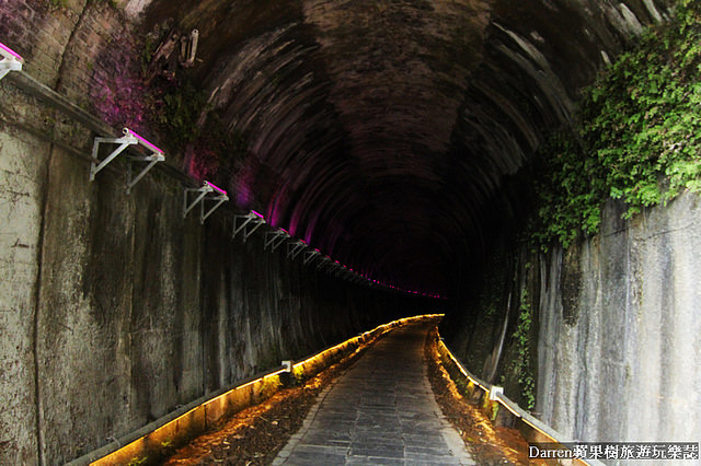 『苗栗旅遊景點』功維敘隧道★百年鐵道城牆隧道重現變身夢幻七彩隧道景點/貓貍山公園天熱消暑順遊好去處